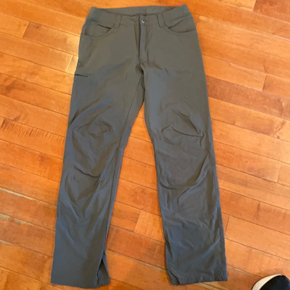 Patagonia Grey pants, size 32, great condition